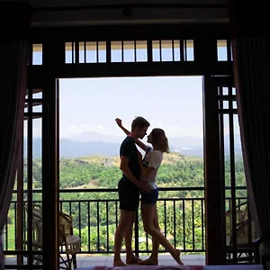 Serenity Hill Oasis 3* Канди